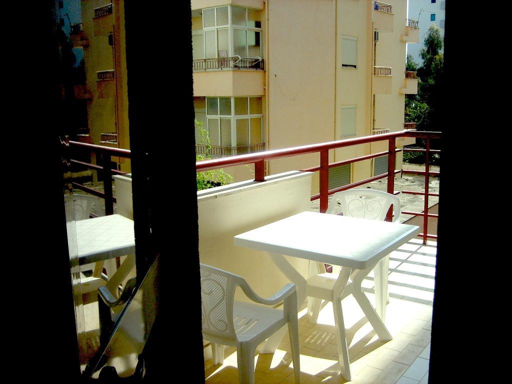 Aldom Apartments Durrës Exterior foto